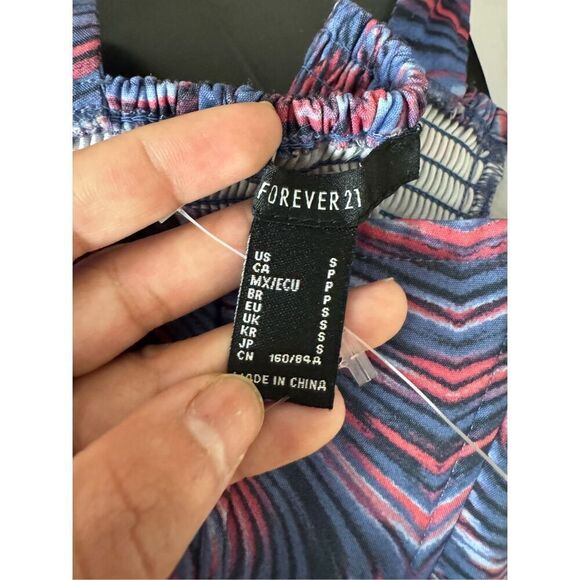 Forever 21 crop top - Picture 3 of 9